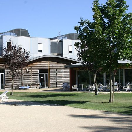 Auberge De Jeunesse Hi Grenoble เอคิรอลส์ ภายนอก รูปภาพ